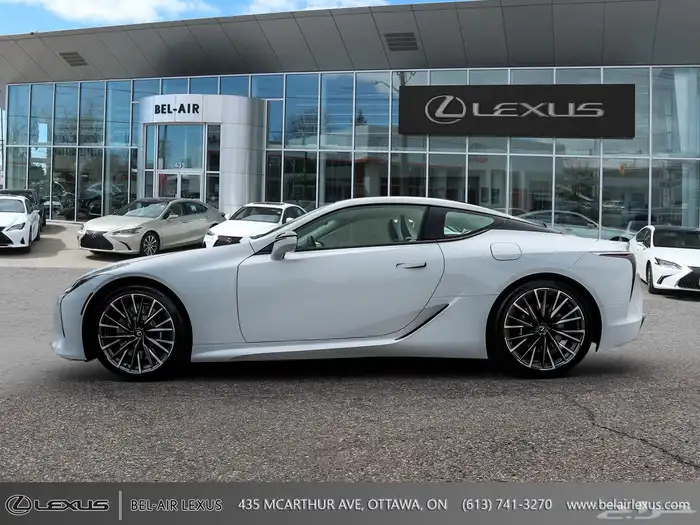 صورة السيارة