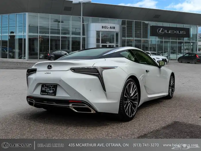 صورة السيارة