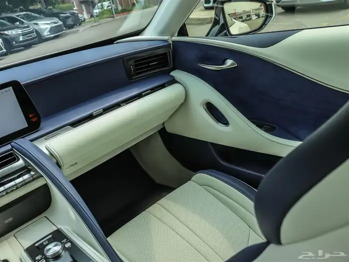 صورة السيارة