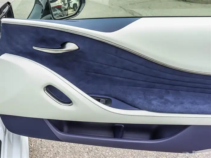 صورة السيارة