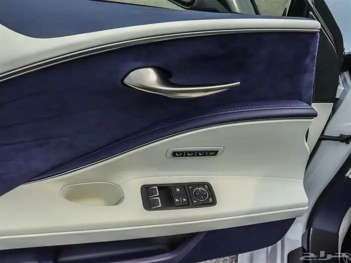 صورة السيارة