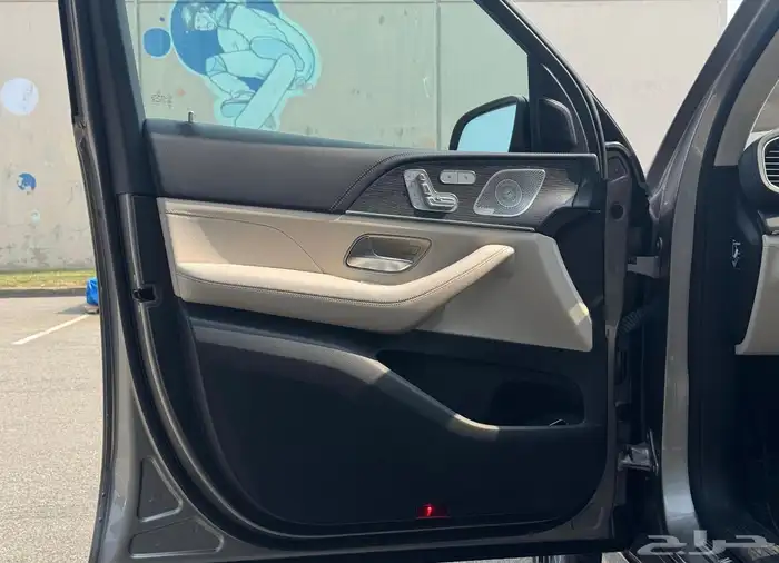 صورة السيارة