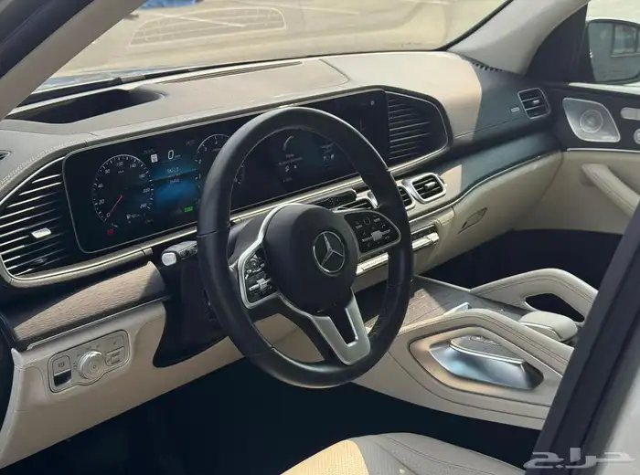 صورة السيارة