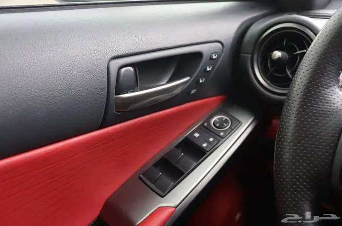 صورة السيارة