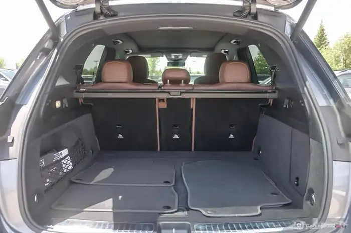 صورة السيارة