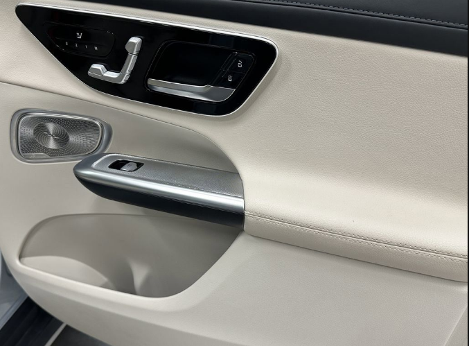 صورة السيارة