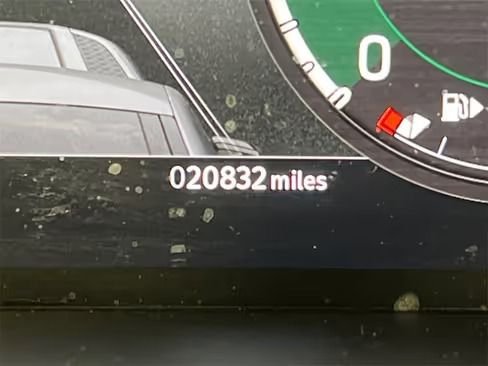 صورة السيارة