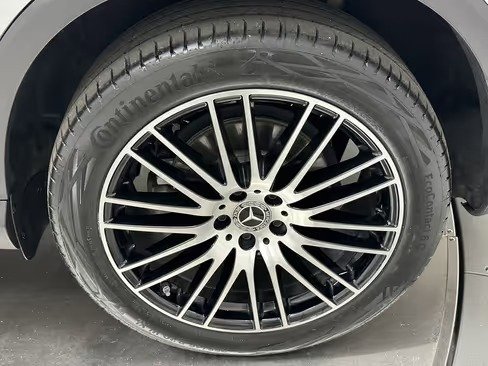 صورة السيارة