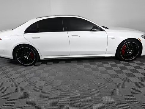 صورة السيارة