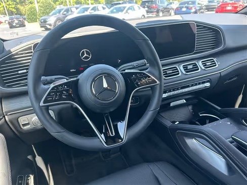 صورة السيارة