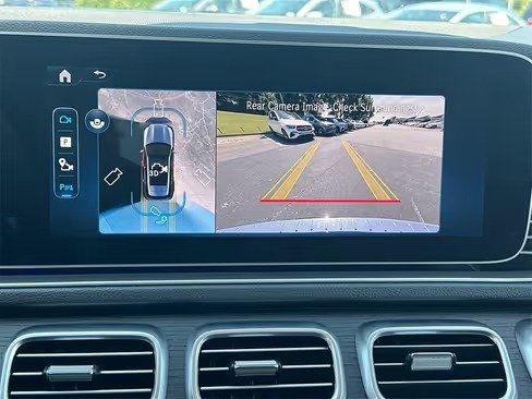 صورة السيارة