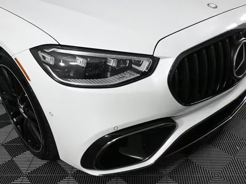 صورة السيارة