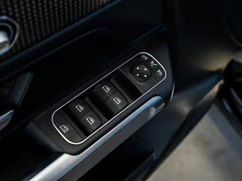 صورة السيارة