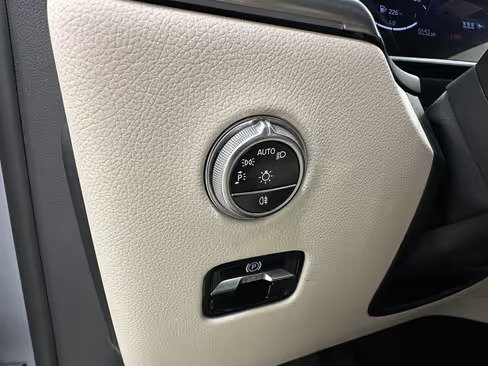 صورة السيارة