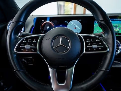 صورة السيارة