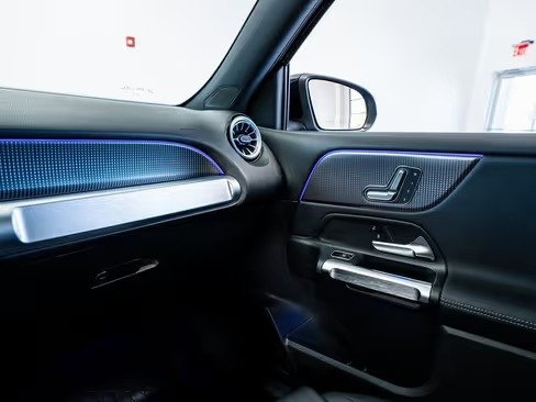 صورة السيارة