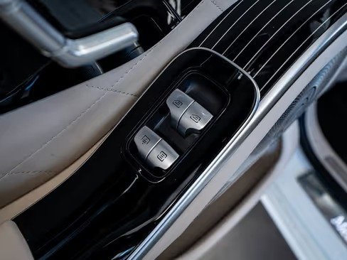 صورة السيارة