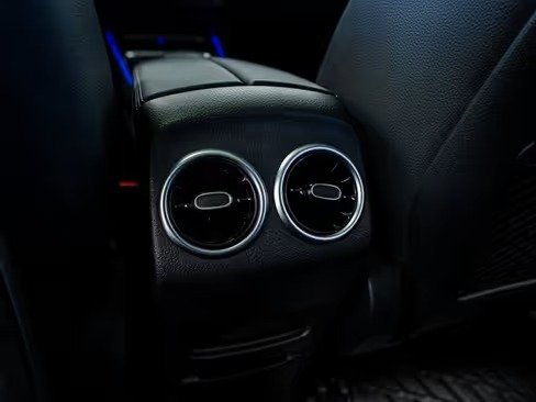 صورة السيارة