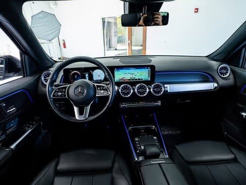 صورة السيارة