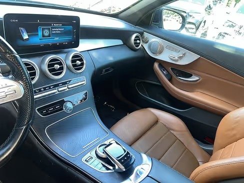 صورة السيارة