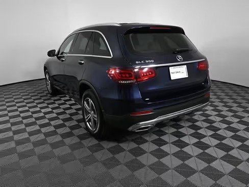 صورة السيارة