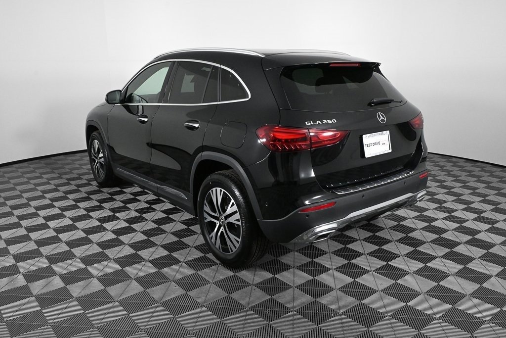 صورة السيارة