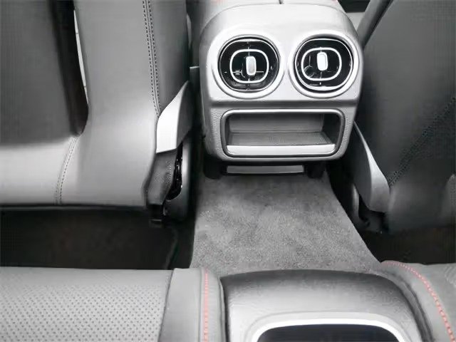 صورة السيارة