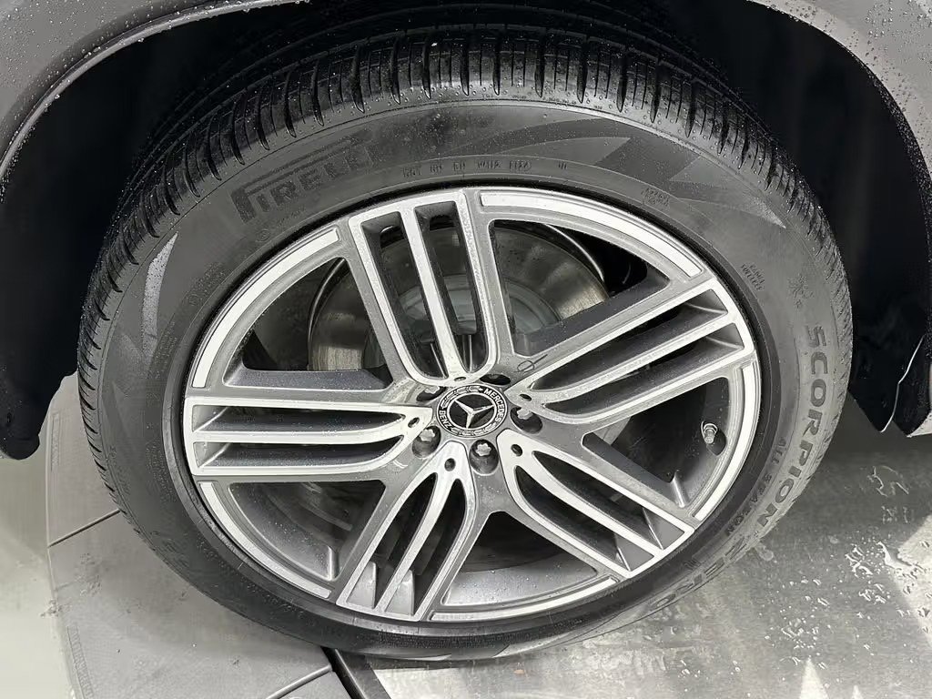 صورة السيارة