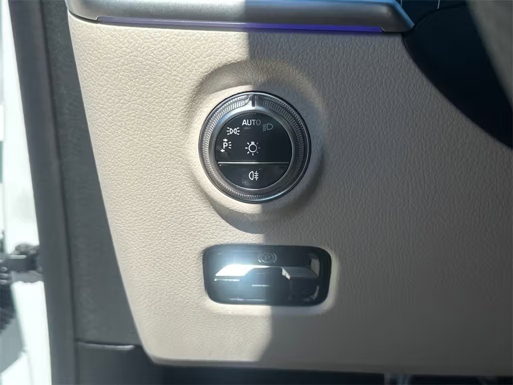 صورة السيارة