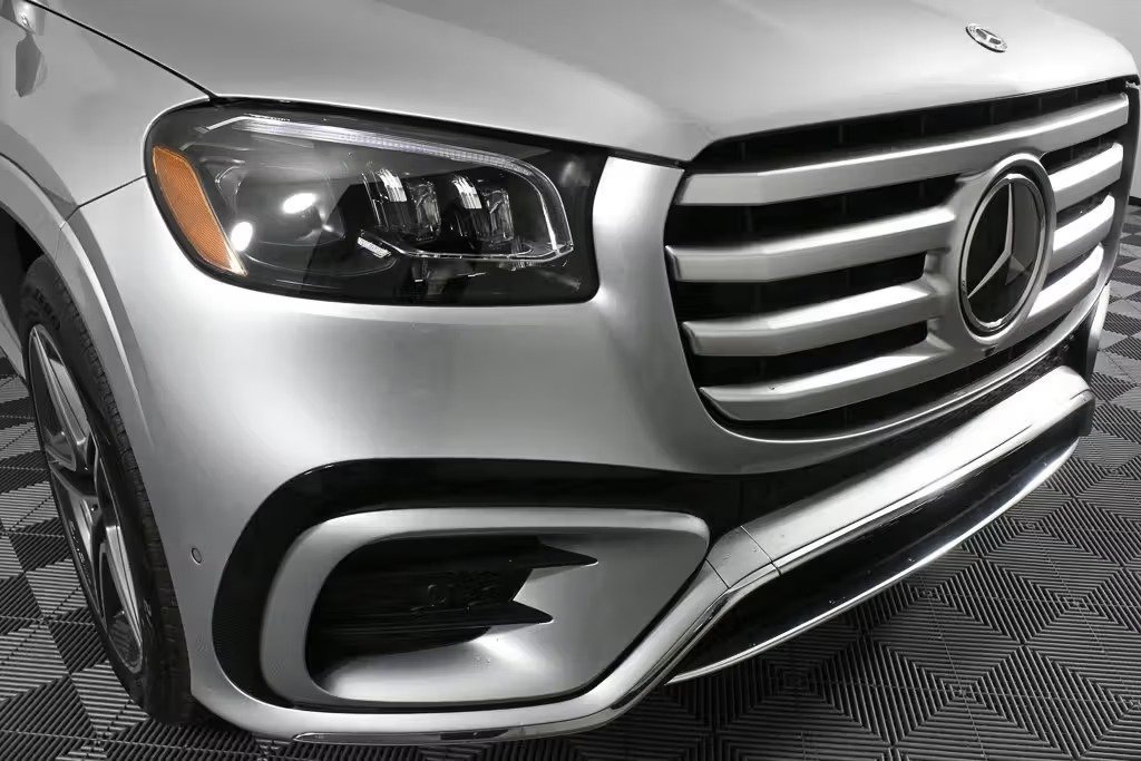 صورة السيارة