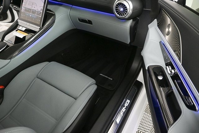 صورة السيارة