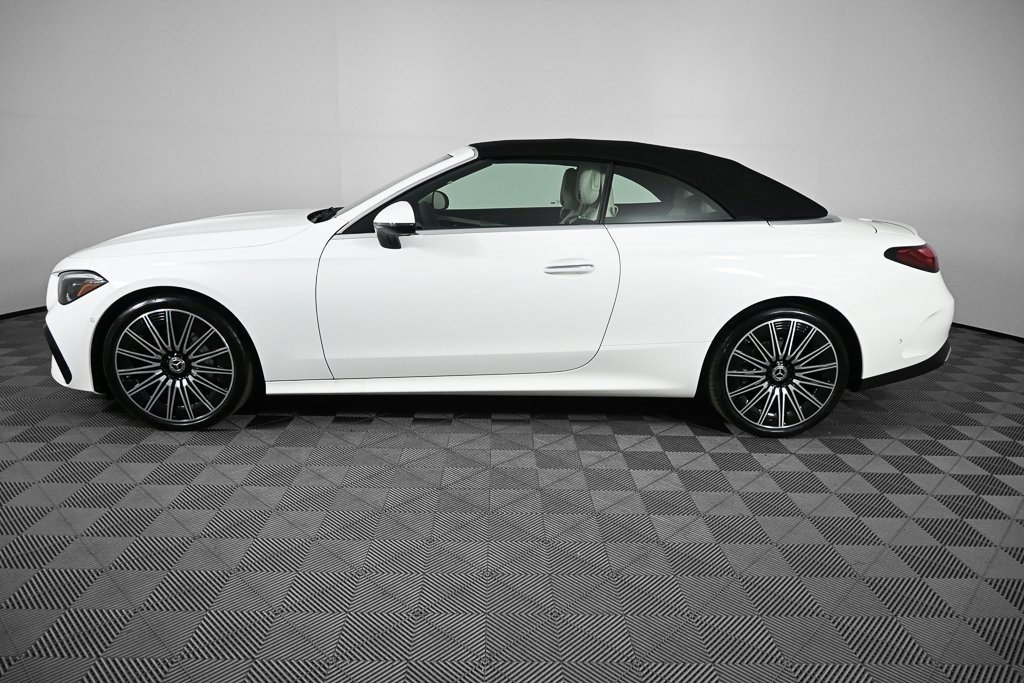 صورة السيارة