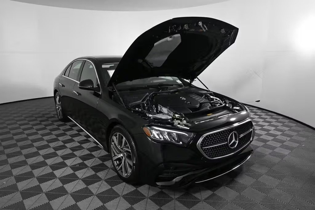 صورة السيارة