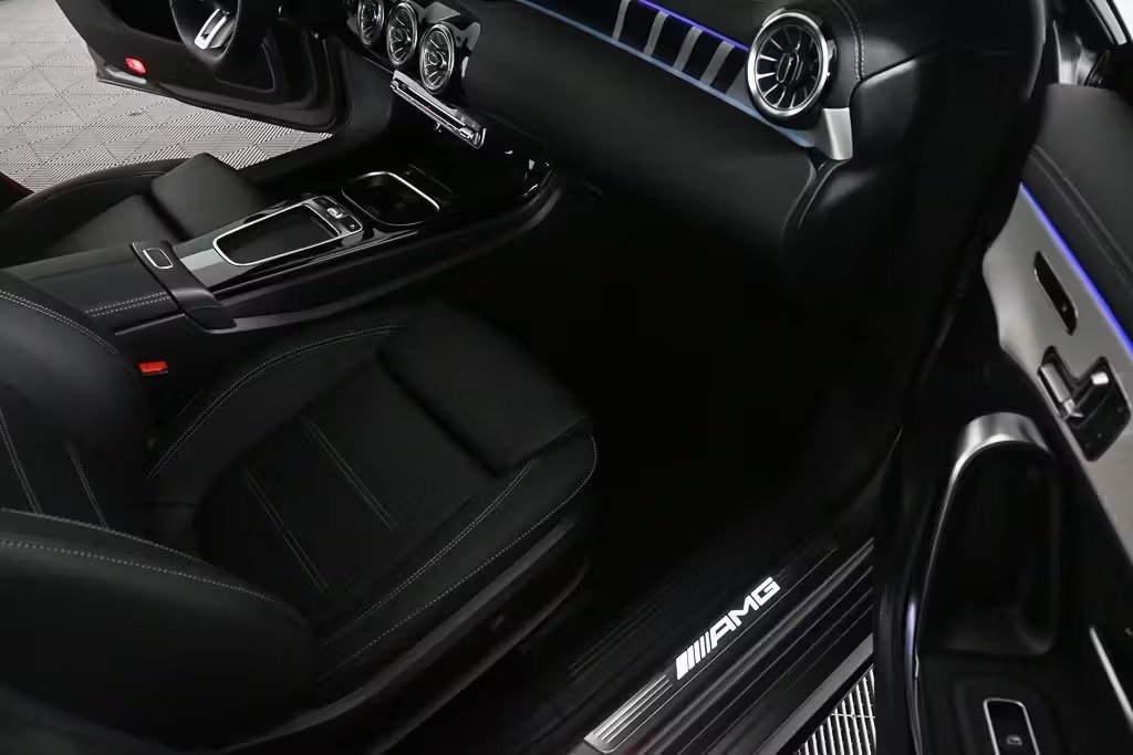 صورة السيارة