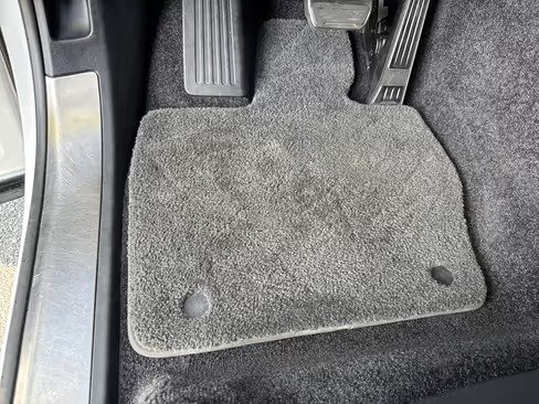 صورة السيارة