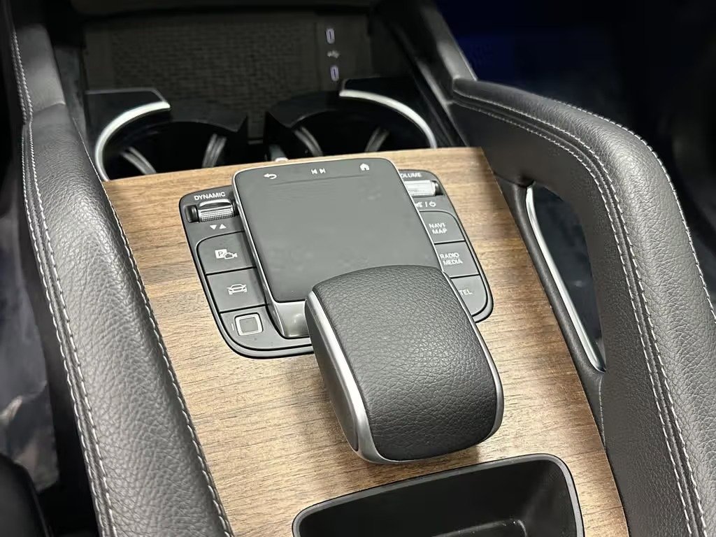 صورة السيارة