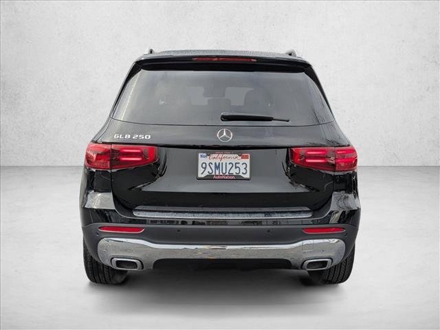 صورة السيارة