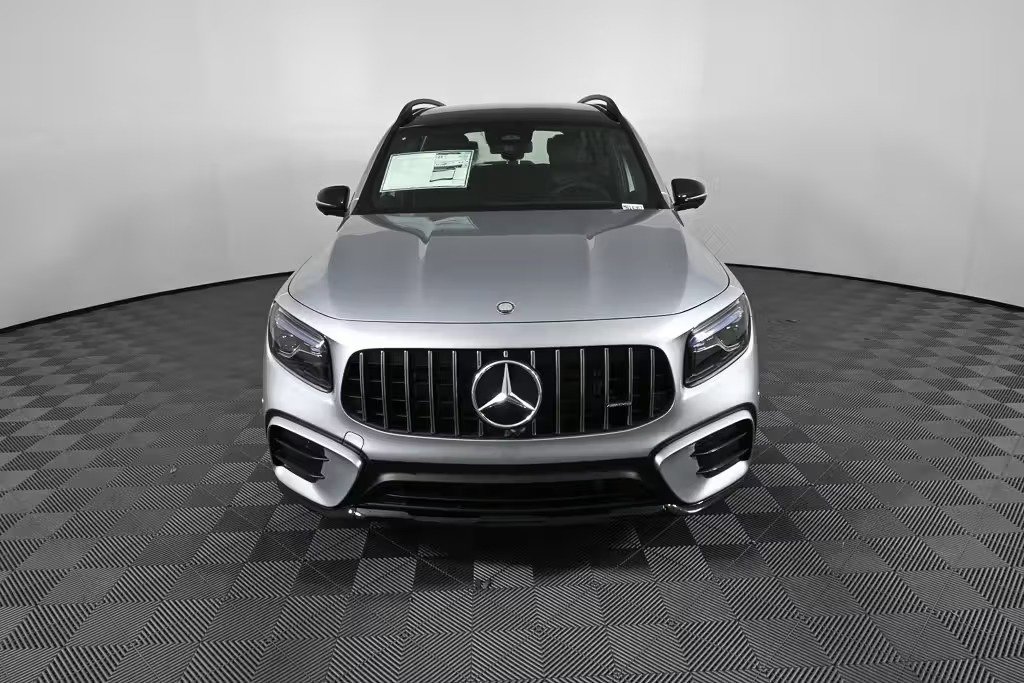 صورة السيارة