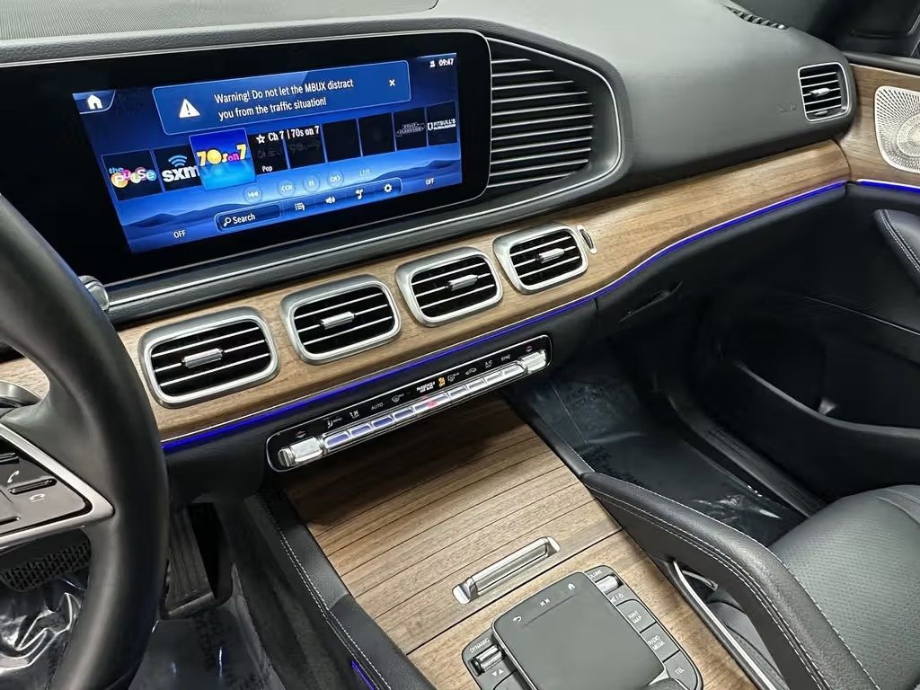 صورة السيارة