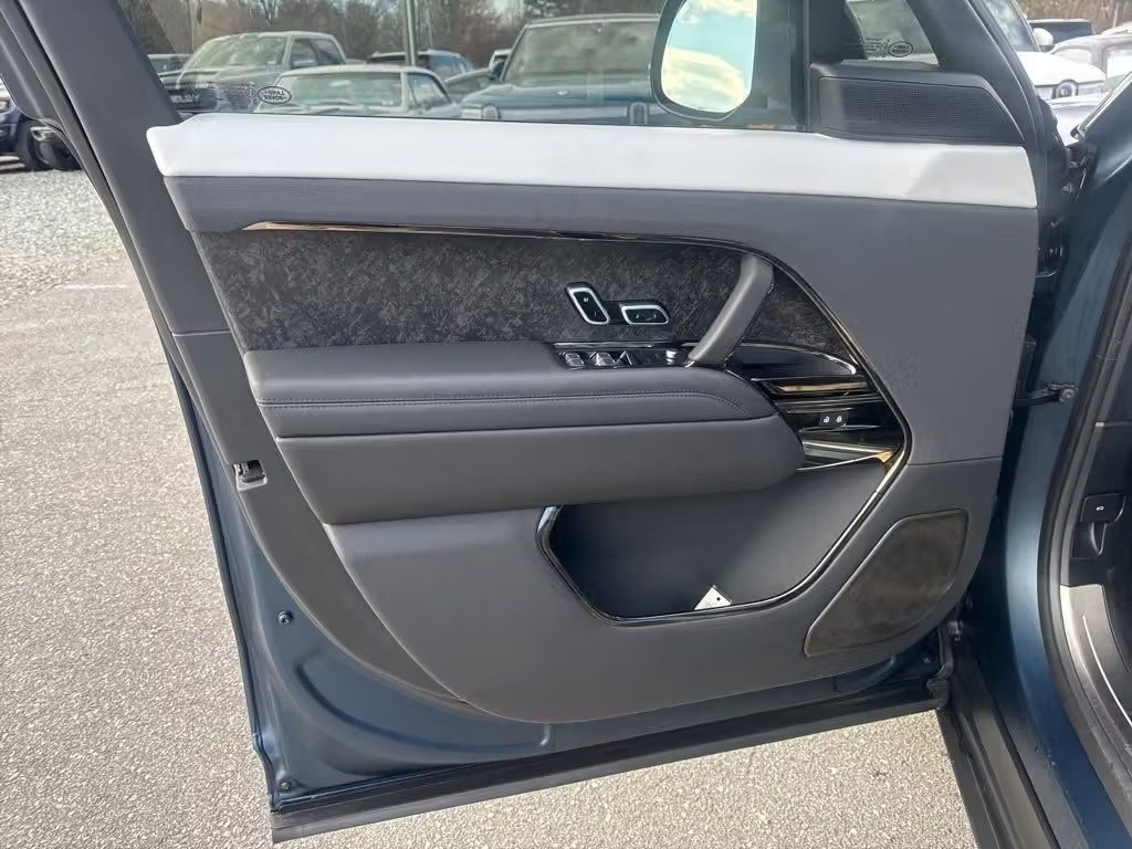 صورة السيارة