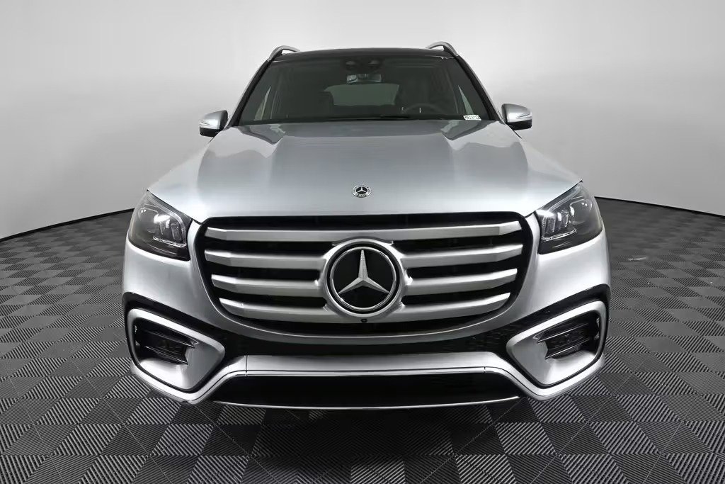 صورة السيارة