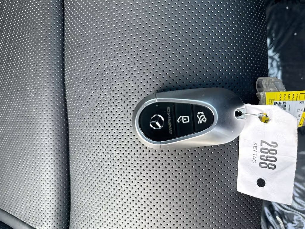 صورة السيارة