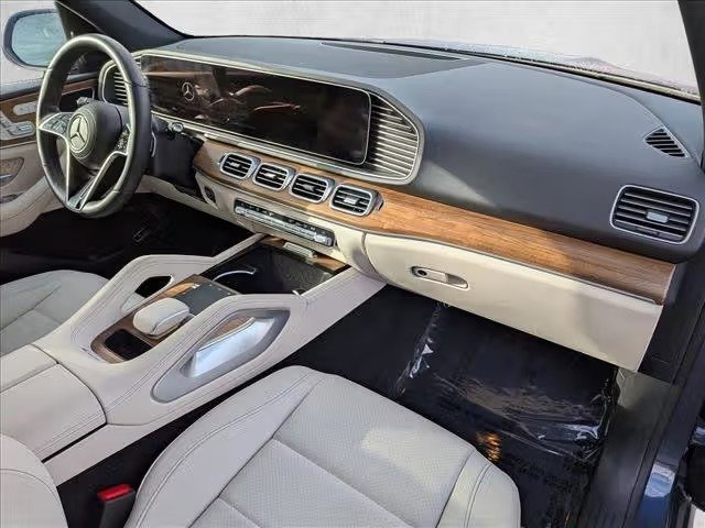 صورة السيارة