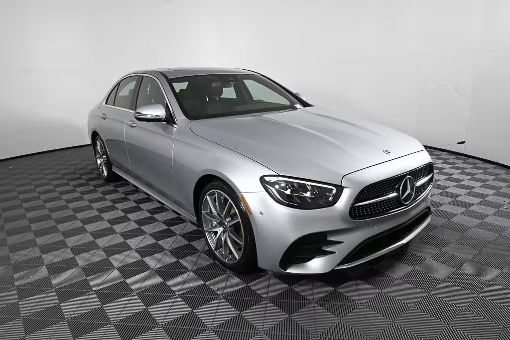 صورة السيارة