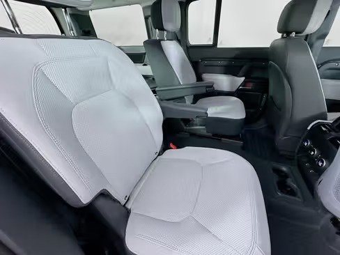 صورة السيارة