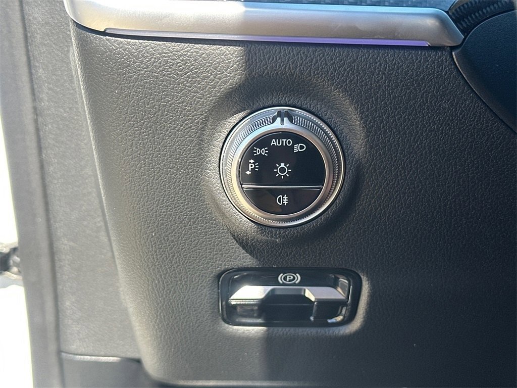 صورة السيارة