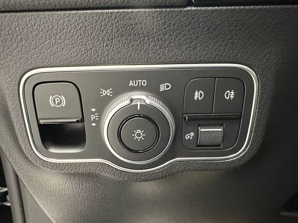 صورة السيارة