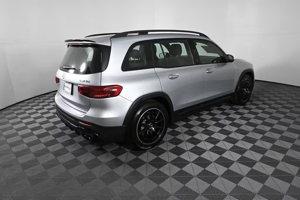 صورة السيارة