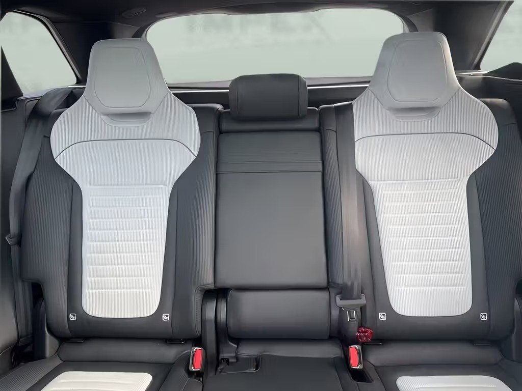 صورة السيارة