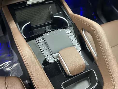 صورة السيارة